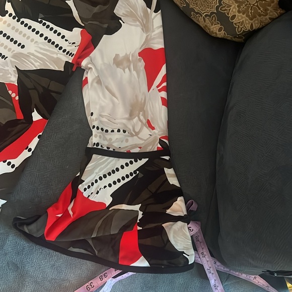 Calvin Klein floral blouse NWOT,medium, bell sleeves - Picture 6 of 7